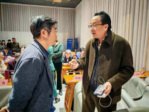 周德文：与智者同行  “广交圣贤”